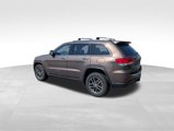 Used 2017 Jeep Grand Cherokee Limited w/ Trailer Tow Group IV image 4