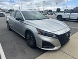 Used 2024 Nissan Altima 2.5 SV image 5