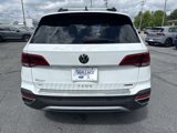New 2024 Volkswagen Taos SE image 5