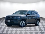 Used 2024 Jeep Compass Latitude image 2