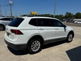 Used 2018 Volkswagen Tiguan SE image 4