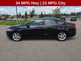 Used 2018 Ford Fusion SE w/ Fusion SE Technology Package image 2