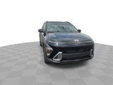 Used 2025 Hyundai Kona SEL image 3