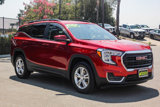 Used 2022 GMC Terrain SLE w/ Driver Convenience Package image 3