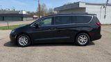Used 2023 Chrysler Voyager LX image 5