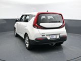 Used 2022 Kia Soul LX w/ Technology Package image 5