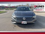Used 2021 Volkswagen Jetta SE image 3