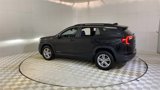 Used 2022 GMC Terrain SLE w/ Driver Convenience Package image 6