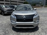 Used 2024 Mitsubishi Outlander SE image 2