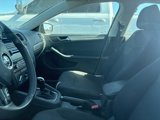 Used 2015 Volkswagen Jetta SE image 2