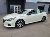 Used 2022 Nissan Altima 2.5 SR image 2