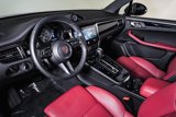 Used 2024 Porsche Macan image 4