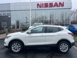 Certified 2022 Nissan Rogue Sport SV image 2