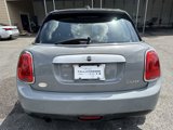 Used 2015 MINI Cooper 4-Door Hardtop image 4