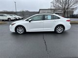 Used 2022 Toyota Corolla LE image 5