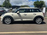Used 2015 MINI Cooper 4-Door Hardtop image 2