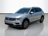 Used 2021 Volkswagen Tiguan SE w/ Panoramic Sunroof Package image 3