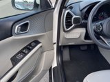 Used 2022 Kia Soul LX image 2