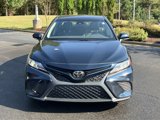 Used 2018 Toyota Camry SE image 3