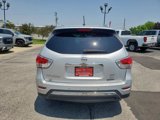 Used 2016 Nissan Pathfinder SV image 6