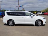 Used 2022 Chrysler Pacifica Touring-L image 3