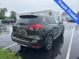 Used 2017 Nissan Rogue SL image 3