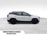 Used 2020 GMC Terrain SLE w/ Driver Convenience Package image 2