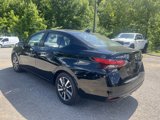 Used 2022 Nissan Versa SV image 3