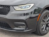 Used 2021 Chrysler Pacifica Touring w/ S Appearance Package image 2