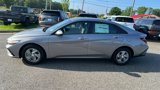 New 2025 Hyundai Elantra SE image 4