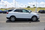 Used 2022 Chevrolet Equinox LT image 2