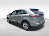 Used 2023 Ford Edge SEL image 3