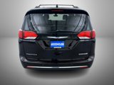 Used 2017 Chrysler Pacifica Touring-L Plus image 6