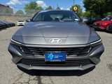 Used 2025 Hyundai Elantra SE image 2