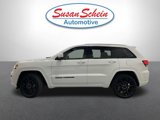 Used 2018 Jeep Grand Cherokee Altitude image 2