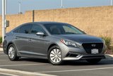 Used 2017 Hyundai Sonata SE image 2