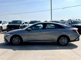 Used 2024 Hyundai Elantra SEL image 4