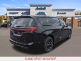 New 2023 Chrysler Pacifica Touring-L w/ S Appearance Package image 4