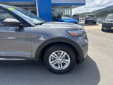 Used 2022 Ford Explorer XLT w/ Class IV Trailer Tow Package image 2