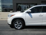 Used 2016 Toyota Highlander Limited Platinum image 2