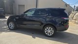 Used 2019 Land Rover Discovery SE image 2