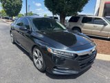 Used 2018 Honda Accord Touring image 2