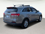 Used 2018 Kia Sorento LX image 5