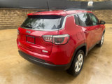 Used 2019 Jeep Compass Latitude image 2
