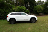 Used 2019 Jeep Grand Cherokee Limited w/ Luxury Group II image 2