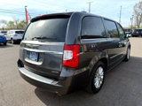 Used 2015 Chrysler Town & Country Limited Platinum image 5