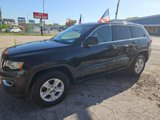 Used 2017 Jeep Grand Cherokee Laredo w/ Quick Order Package 2BE image 2