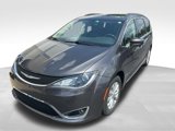 Used 2017 Chrysler Pacifica Touring-L image 3
