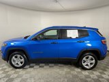 Used 2023 Jeep Compass Sport image 2