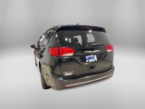 Used 2019 Chrysler Pacifica Touring-L Plus image 2
